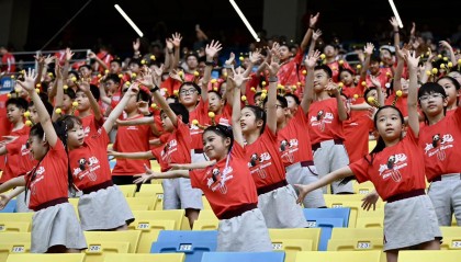 bti体育-五连胜！成都蓉城4比0大胜浙江队，继续领跑中超
